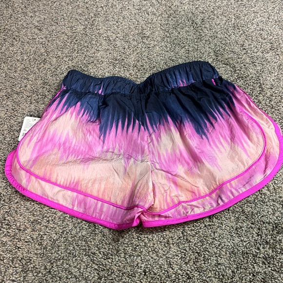 FP Movement shorts size large NWT - Picture 5 of 6